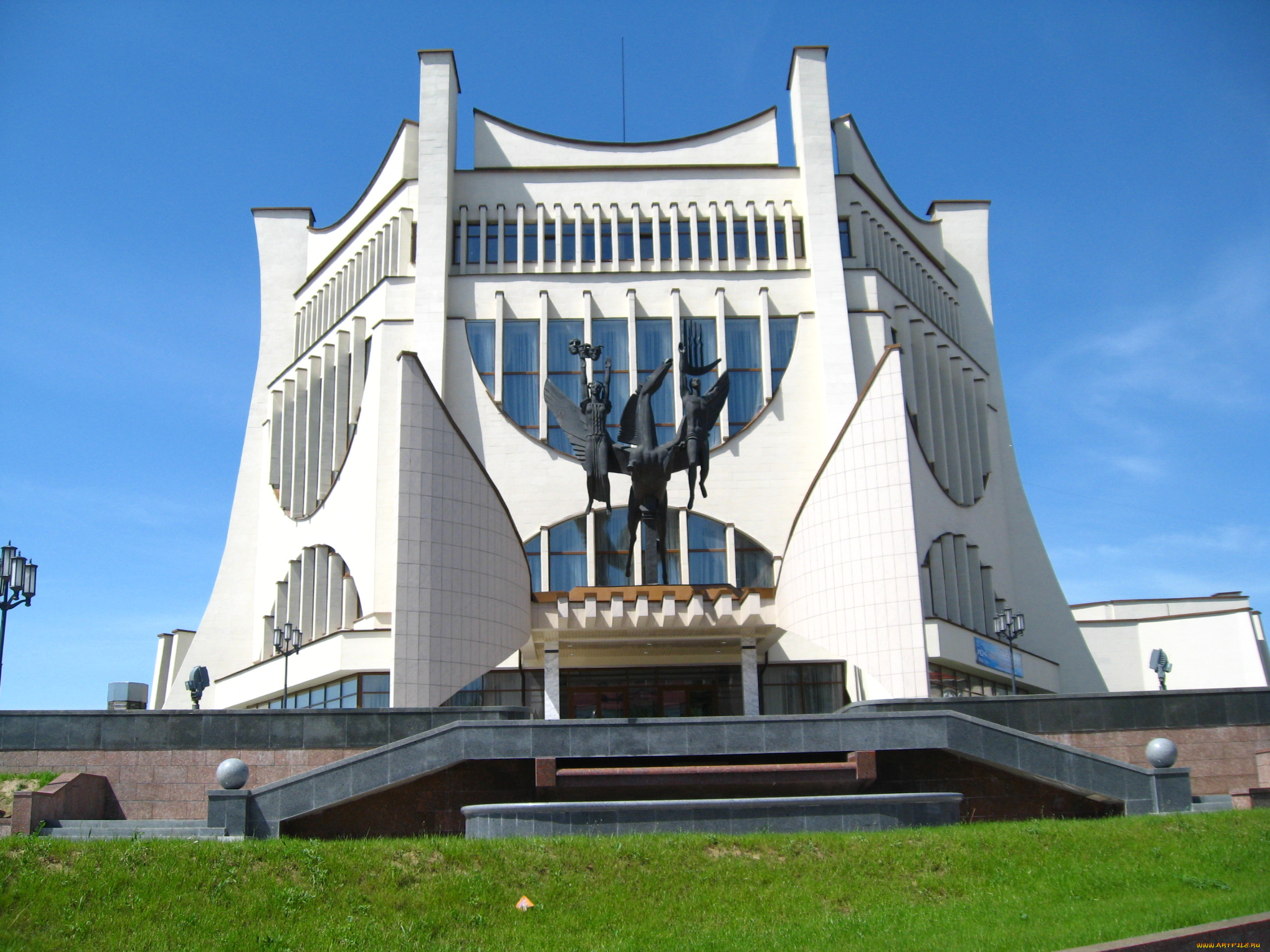 Гродненский драматический театр. Гродненский драматический театр,Гродно. Областной драматический театр в Гродно, Белоруссия. Оперный театр Гродно. Гродно центр драмтеатр.